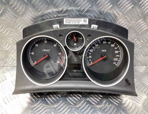 Щиток приборов (приборная панель) Opel Astra H 2004-2007  Opel Astra Astra H 2004-2007