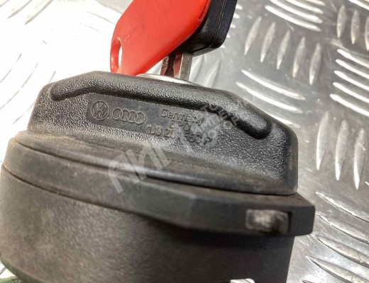Пробка топливного бака Volkswagen Golf V (1K) 2004-2009  Volkswagen Golf Golf V (1K) 2004-2009