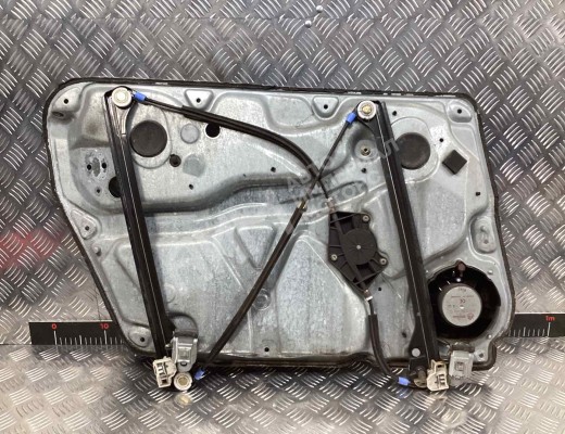 Стеклоподъемник передний правый Volkswagen Passat B5 (3B) 1996-2000  Volkswagen Passat Passat B5 (3B) 1996-2000