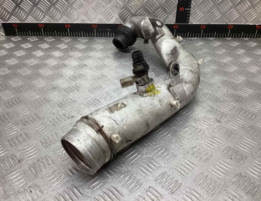 Патрубок турбины Volkswagen Golf IV (1J) 1997-2004  Volkswagen Golf Golf IV (1J) 1997-2004