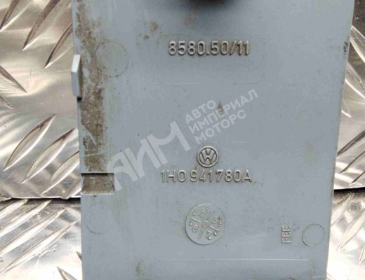 Катафот Volkswagen Golf III (1H) 1991-1997  Volkswagen Golf Golf III (1H) 1991-1997
