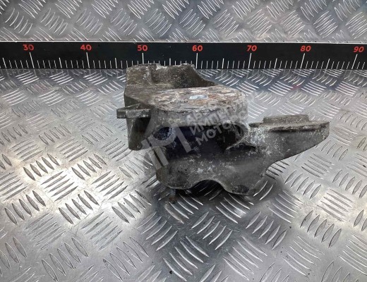 Кронштейн стабилизатора Audi A6 C6 (4F) 2004-2008  Audi A6 A6 C6 (4F) 2004-2008