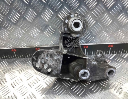 Кронштейн стабилизатора Audi A4 B7 (8EC, 8ED) 2004-2008  Audi A4 A4 B7 (8EC, 8ED) 2004-2008