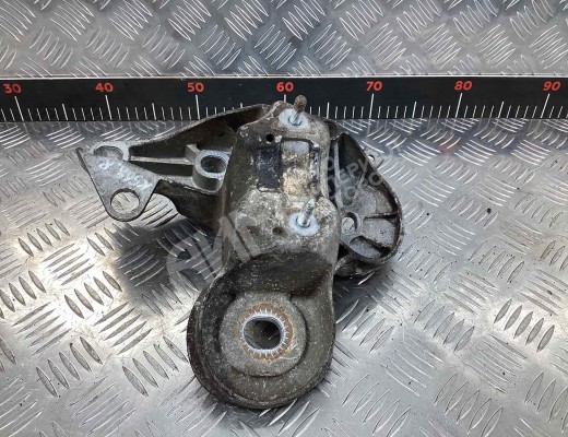 Кронштейн стабилизатора Audi A6 C6 (4F) 2004-2008  Audi A6 A6 C6 (4F) 2004-2008