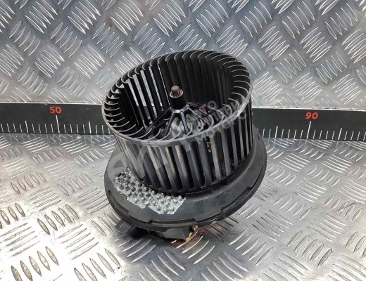 Моторчик печки Volkswagen Passat B6 (3C) 2005-2010  Volkswagen Passat Passat B6 (3C) 2005-2010