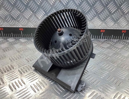 Моторчик печки Volkswagen Passat B5 (3B) 1996-2000  Volkswagen Passat Passat B5 (3B) 1996-2000
