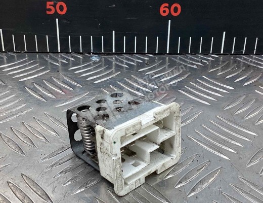 Сопротивление печки Opel Astra H 2007-2010 рестайлинг  Opel Astra Astra H 2007-2010 рестайлинг