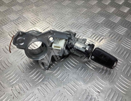 Замок зажигания Opel Astra H 2004-2007  Opel Astra Astra H 2004-2007