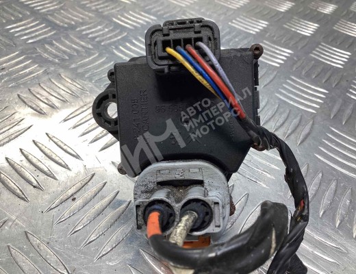 Сопротивление вентилятора охлаждения Peugeot 5008 I (T8) 2009-2013  Peugeot 5008 5008 I (T8) 2009-2013