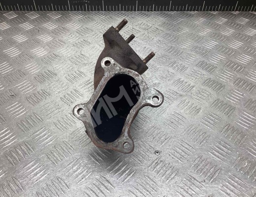 Фланец турбины Kia Carnival I (GQ) 1998-2006  Kia Carnival Carnival I (GQ) 1998-2006