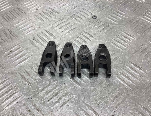 Скоба (кронштейн) крепления форсунки Kia Carnival I (GQ) 1998-2006  Kia Carnival Carnival I (GQ) 1998-2006
