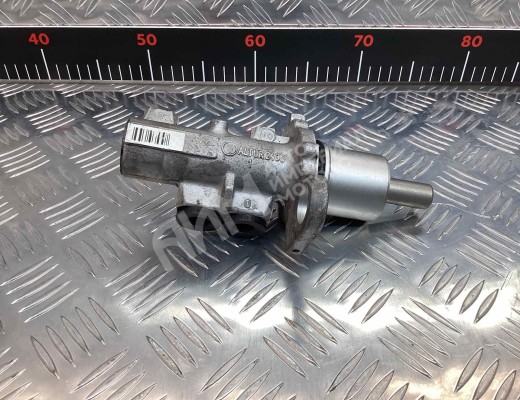 Цилиндр тормозной главный Audi A6 Allroad C5 (4BH) 2000-2005  Audi A6 Allroad A6 Allroad C5 (4BH) 2000-2005