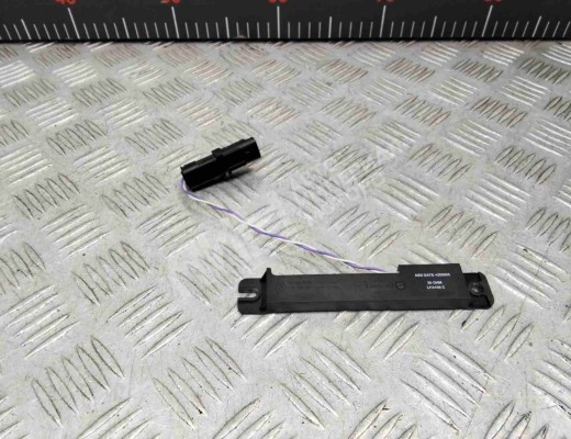 Усилитель антенны Renault Scenic II (JM) 2003-2006  Renault Scenic Scenic II (JM) 2003-2006