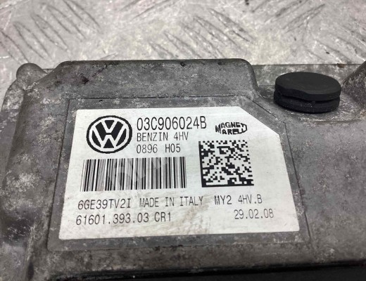Блок управления двигателем Skoda Fabia II (5J) 2007-2014  Skoda Fabia Fabia II (5J) 2007-2014