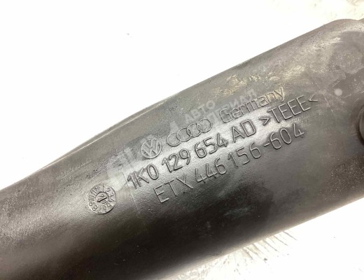 Патрубок интеркулера Volkswagen Golf V (1K) 2004-2009  Volkswagen Golf Golf V (1K) 2004-2009