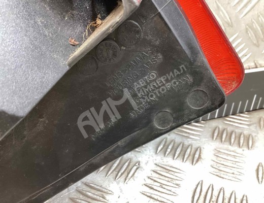 Фонарь задний правый Chrysler Voyager IV (RG) 2001-2008  Chrysler Voyager Voyager IV (RG) 2001-2008