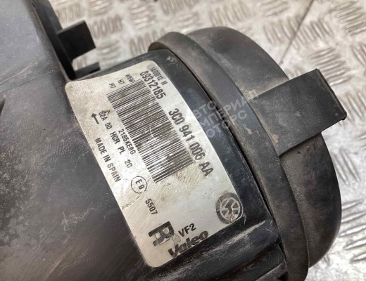 Фара правая Volkswagen Passat B6 (3C) 2005-2010  Volkswagen Passat Passat B6 (3C) 2005-2010