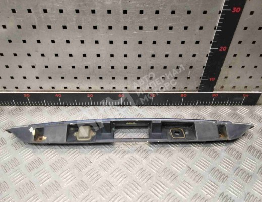 Накладка подсветки номера Kia Carnival I (GQ) 1998-2006  Kia Carnival Carnival I (GQ) 1998-2006