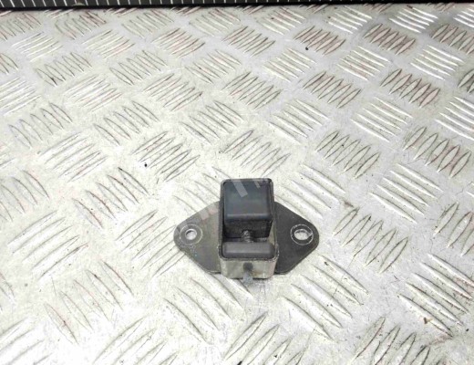 Направляющая крышки багажника Kia Carnival I (GQ) 1998-2006  Kia Carnival Carnival I (GQ) 1998-2006