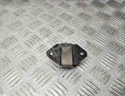 Направляющая крышки багажника Kia Carnival I (GQ) 1998-2006  Kia Carnival Carnival I (GQ) 1998-2006