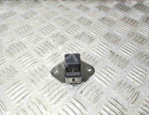 Направляющая крышки багажника Kia Carnival I (GQ) 1998-2006  Kia Carnival Carnival I (GQ) 1998-2006