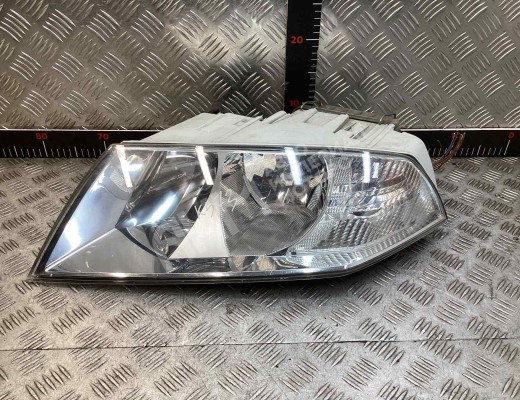 Фара левая Skoda Octavia A5 (1Z) 2004-2008  Skoda Octavia Octavia A5 (1Z) 2004-2008