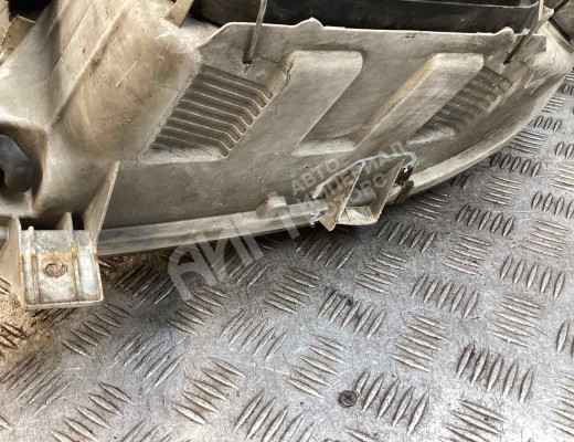 Фара правая Mercedes Sprinter I (W901-905) 1995-2006  Mercedes Sprinter Sprinter I (W901-905) 1995-2006
