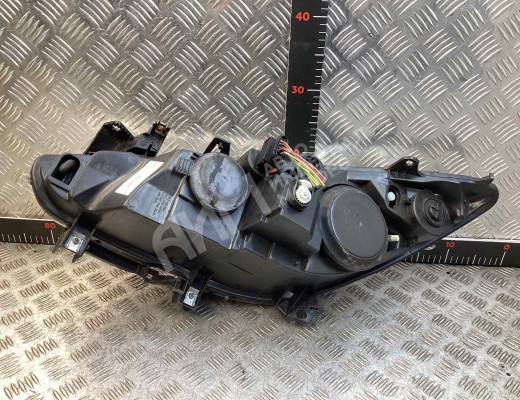 Фара правая Peugeot 307 (3A/3H) 2005-2008 рестайлинг  Peugeot 307 307 (3A/3H) 2005-2008 рестайлинг