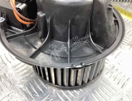 Моторчик печки Volkswagen Passat B6 (3C) 2005-2010  Volkswagen Passat Passat B6 (3C) 2005-2010