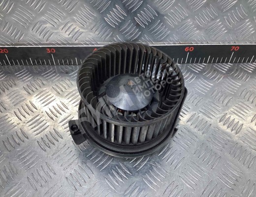 Моторчик печки Audi A4 B6 (8EC, 8E5) 2000-2004  Audi A4 A4 B6 (8EC, 8E5) 2000-2004