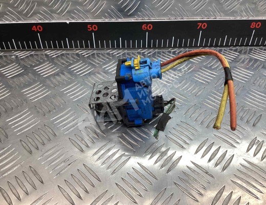 Блок управления вентилятором радиатора Citroen C4 Picasso (UD) 2006-2013  Citroen C4 Picasso C4 Picasso (UD) 2006-2013