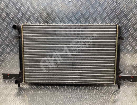 Радиатор (основной) Volkswagen Jetta V (1K) 2005-2011  Volkswagen Jetta Jetta V (1K) 2005-2011