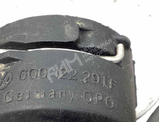 Фланец (тройник) системы охлаждения Volkswagen Polo IV (9N) 2001-2005  Volkswagen Polo Polo IV (9N) 2001-2005