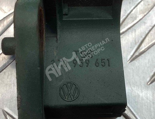 Датчик удара Volkswagen Passat B6 (3C) 2005-2010  Volkswagen Passat Passat B6 (3C) 2005-2010