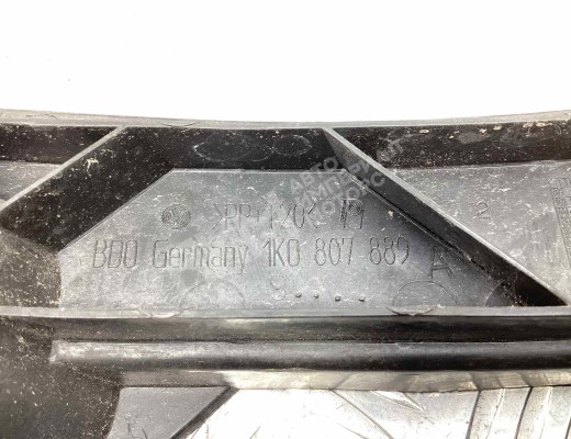 Кронштейн крепления бампера переднего Volkswagen Golf V (1K) 2004-2009  Volkswagen Golf Golf V (1K) 2004-2009