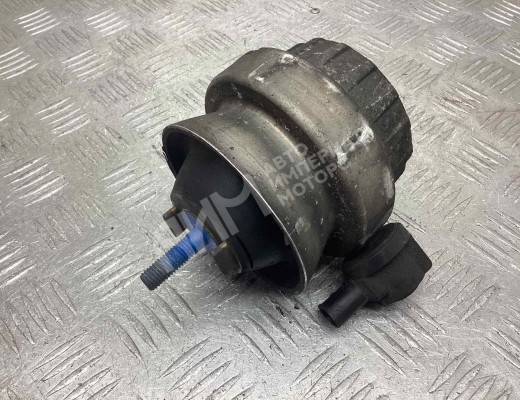 Подушка крепления двигателя Audi A6 C6 (4F) 2004-2008  Audi A6 A6 C6 (4F) 2004-2008