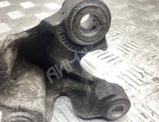 Кронштейн двигателя Audi A6 C6 (4F) 2004-2008  Audi A6 A6 C6 (4F) 2004-2008