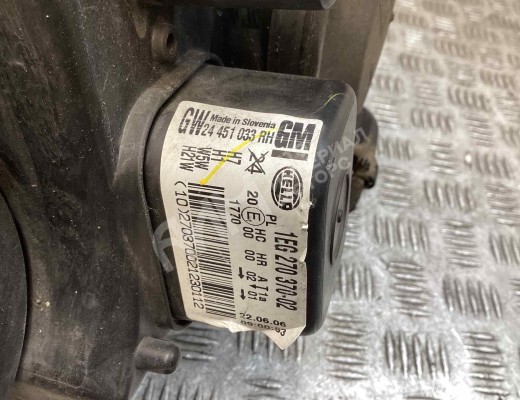 Фара правая Opel Astra H 2004-2007  Opel Astra Astra H 2004-2007