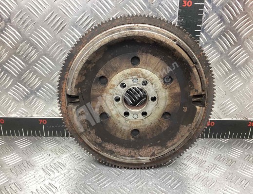 Маховик Volkswagen Passat B5 (3B) 1996-2000  Volkswagen Passat Passat B5 (3B) 1996-2000