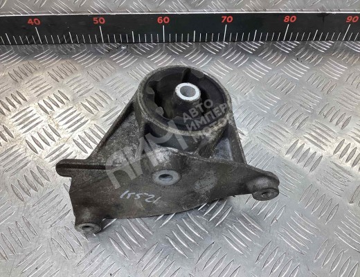 Подушка крепления двигателя Chevrolet Captiva I (C100) 2006-2011  Chevrolet Captiva Captiva I (C100) 2006-2011