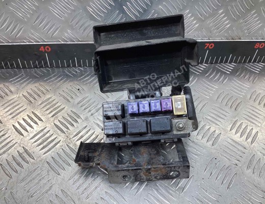 Блок предохранителей Chevrolet Captiva I (C100) 2006-2011  Chevrolet Captiva Captiva I (C100) 2006-2011
