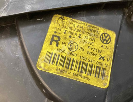 Фара правая Volkswagen Golf V (1K) 2004-2009  Volkswagen Golf Golf V (1K) 2004-2009