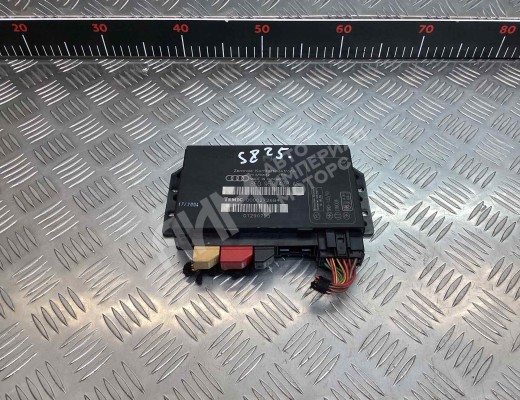 Блок комфорта Audi A4 B6 (8EC, 8E5) 2000-2004  Audi A4 A4 B6 (8EC, 8E5) 2000-2004