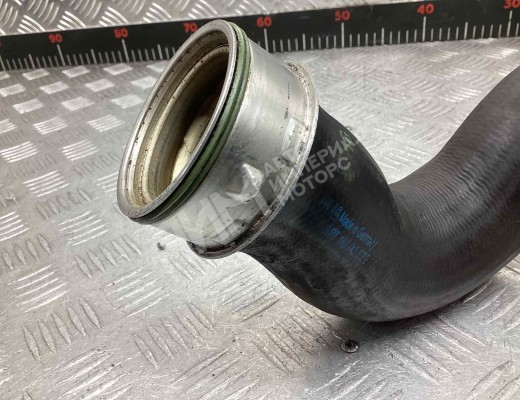 Патрубок интеркулера Volkswagen Passat B6 (3C) 2005-2010  Volkswagen Passat Passat B6 (3C) 2005-2010