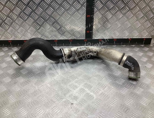 Патрубок интеркулера Volkswagen Passat B6 (3C) 2005-2010  Volkswagen Passat Passat B6 (3C) 2005-2010
