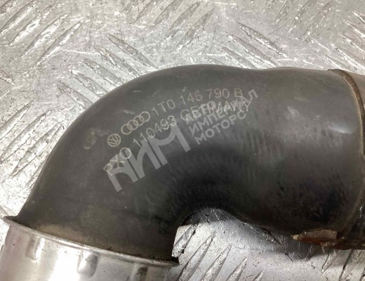 Патрубок интеркулера Volkswagen Touran I (1T) 2003-2006  Volkswagen Touran Touran I (1T) 2003-2006
