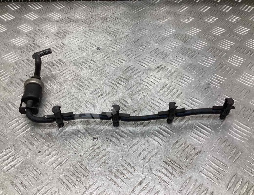 Трубка обратки форсунок Volkswagen Passat B6 (3C) 2005-2010  Volkswagen Passat Passat B6 (3C) 2005-2010