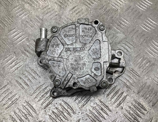 Насос вакуумный Volkswagen Passat B6 (3C) 2005-2010  Volkswagen Passat Passat B6 (3C) 2005-2010