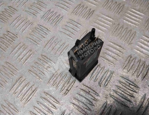 Кнопка подогрева заднего стекла Volkswagen Passat B5 (3B) 1996-2000  Volkswagen Passat Passat B5 (3B) 1996-2000