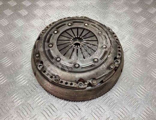 Маховик Peugeot 307 (3A/3H) 2005-2008 рестайлинг  Peugeot 307 307 (3A/3H) 2005-2008 рестайлинг